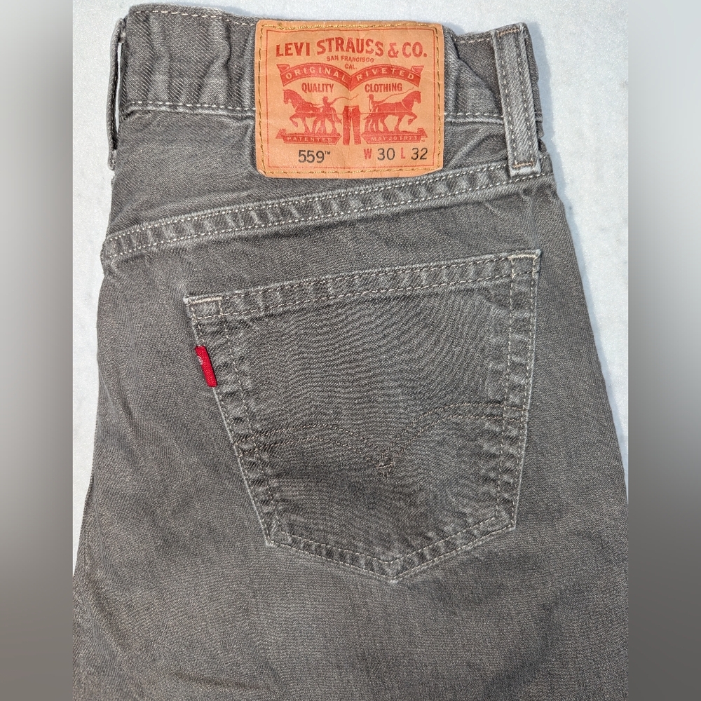 Levi's 559 Relaxed Straight Leg Men's Jeans Gray Wash Tagged Size 30W/32L‎
